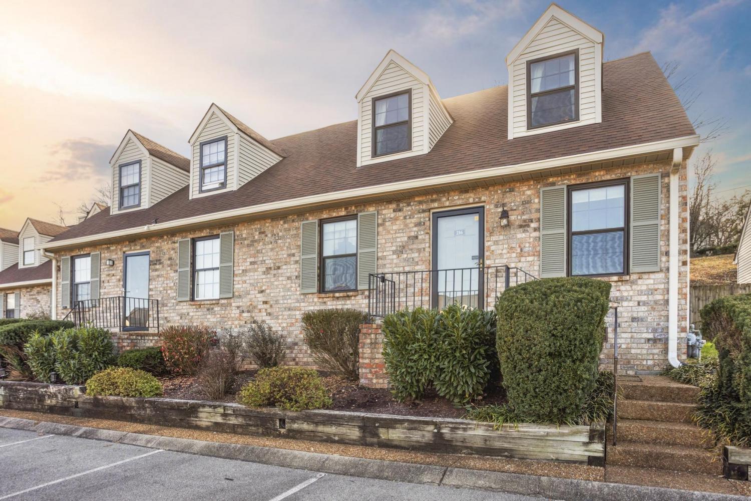 216-Deerpoint-Ct For Sale