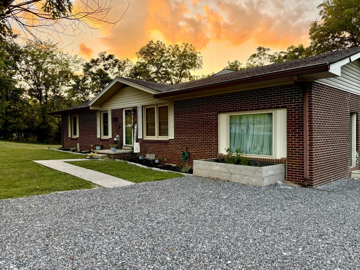 82-New-Middleton-Hwy For Sale