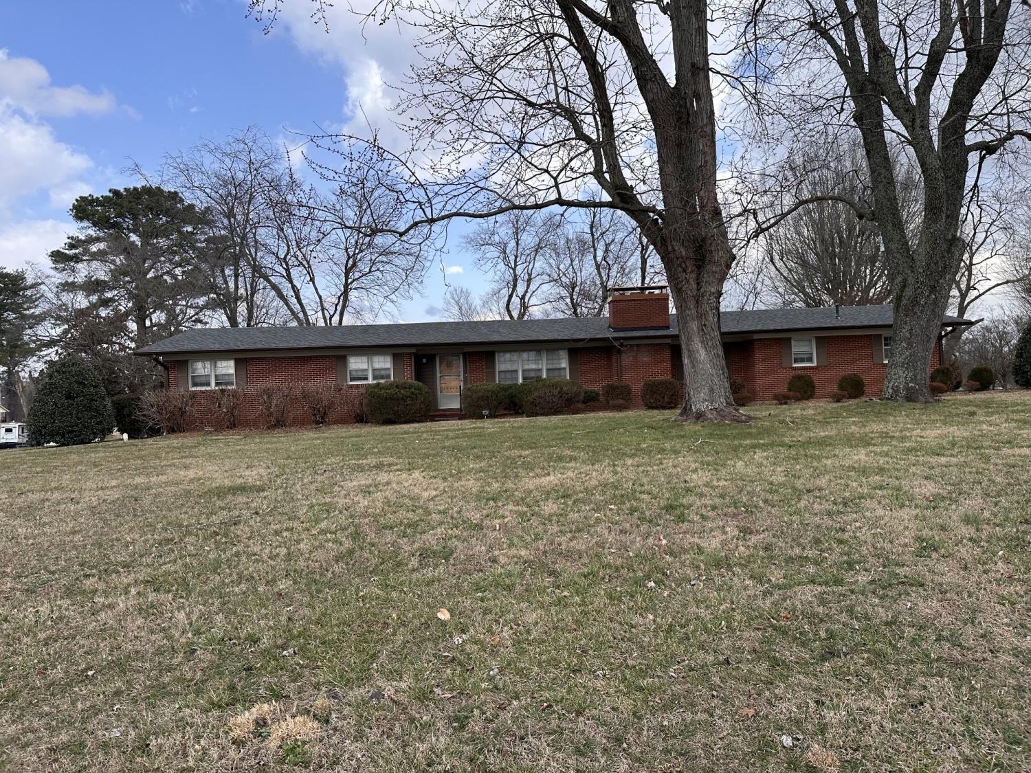 110-Westwood-6th-Ave For Sale