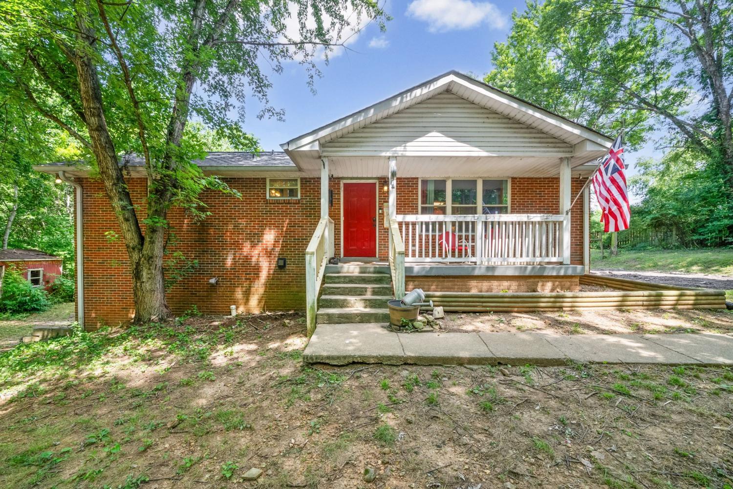 1011-Issac-Clifton-Rd For Sale