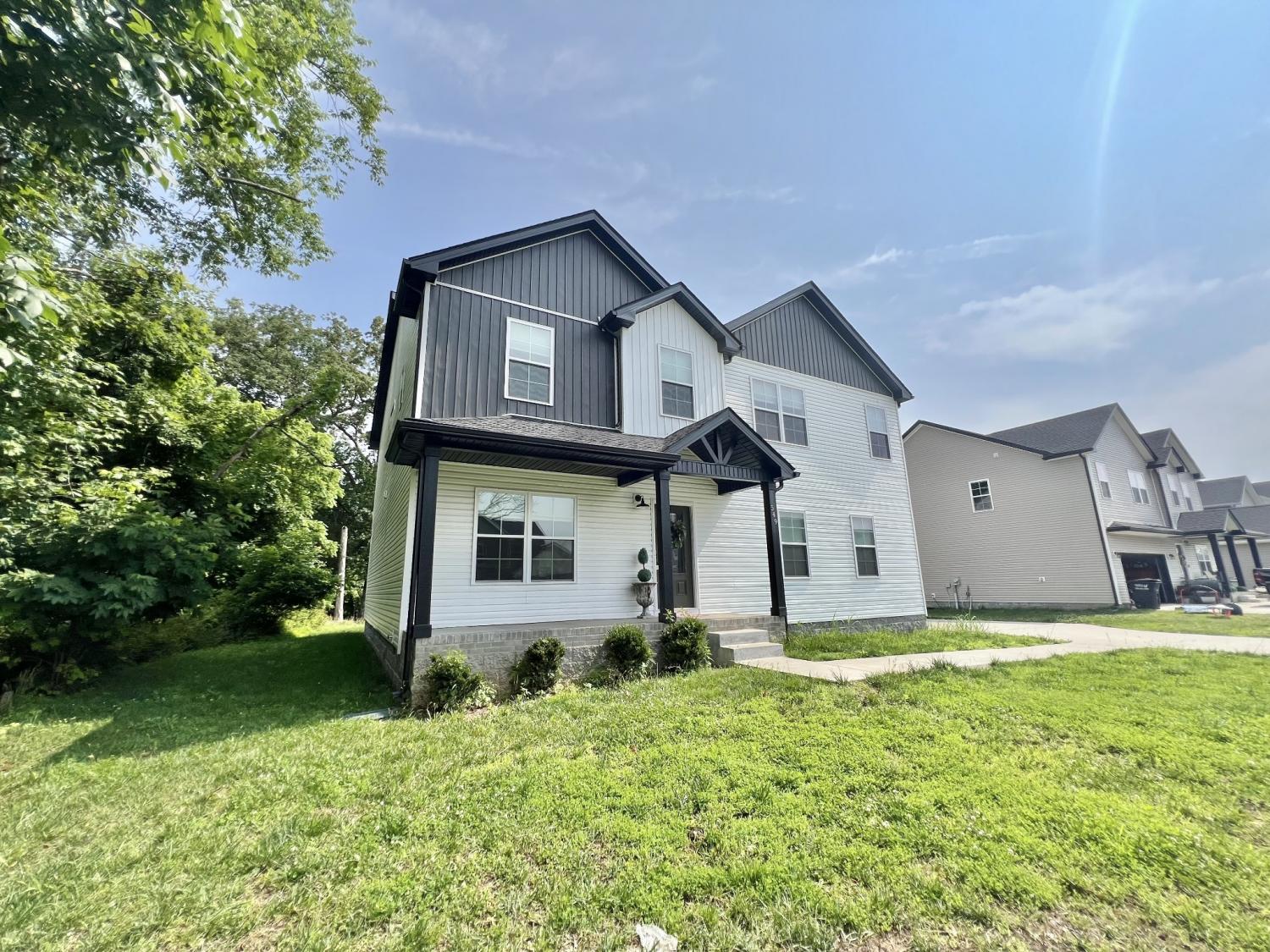 549-Bloomington-Trce For Sale