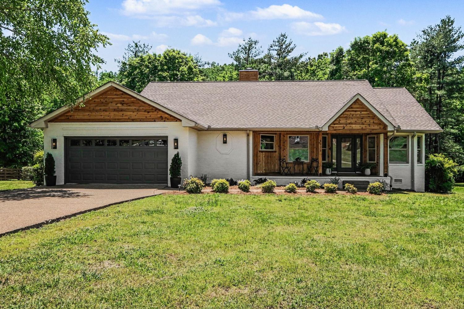 8525 Old Harding Ln TN 37221 For Sale - 