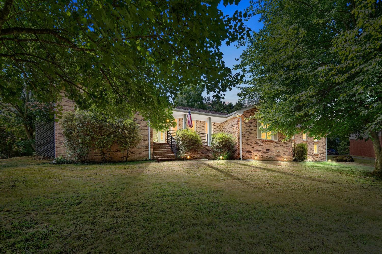 1606-Iroquois-Rd For Sale