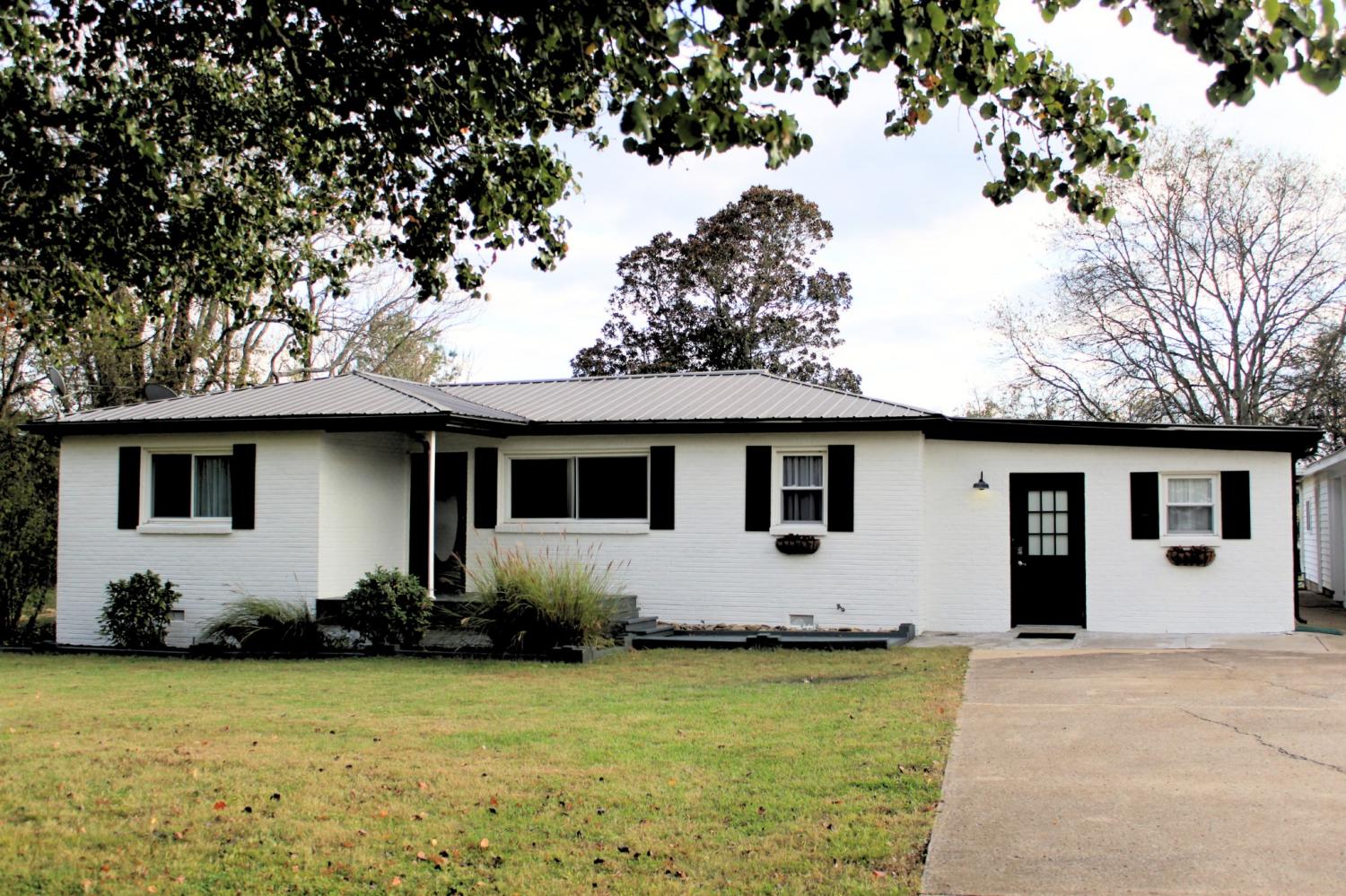 701-Morton-Rd For Sale