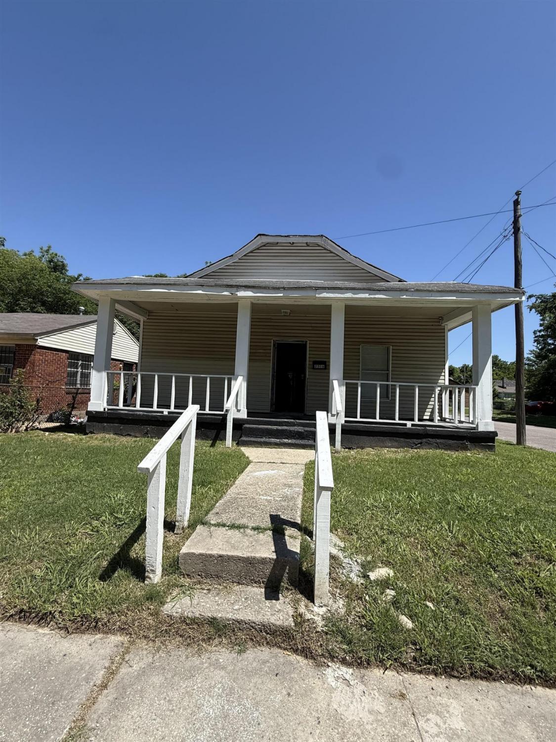 2316-NORMAN-AVE For Sale
