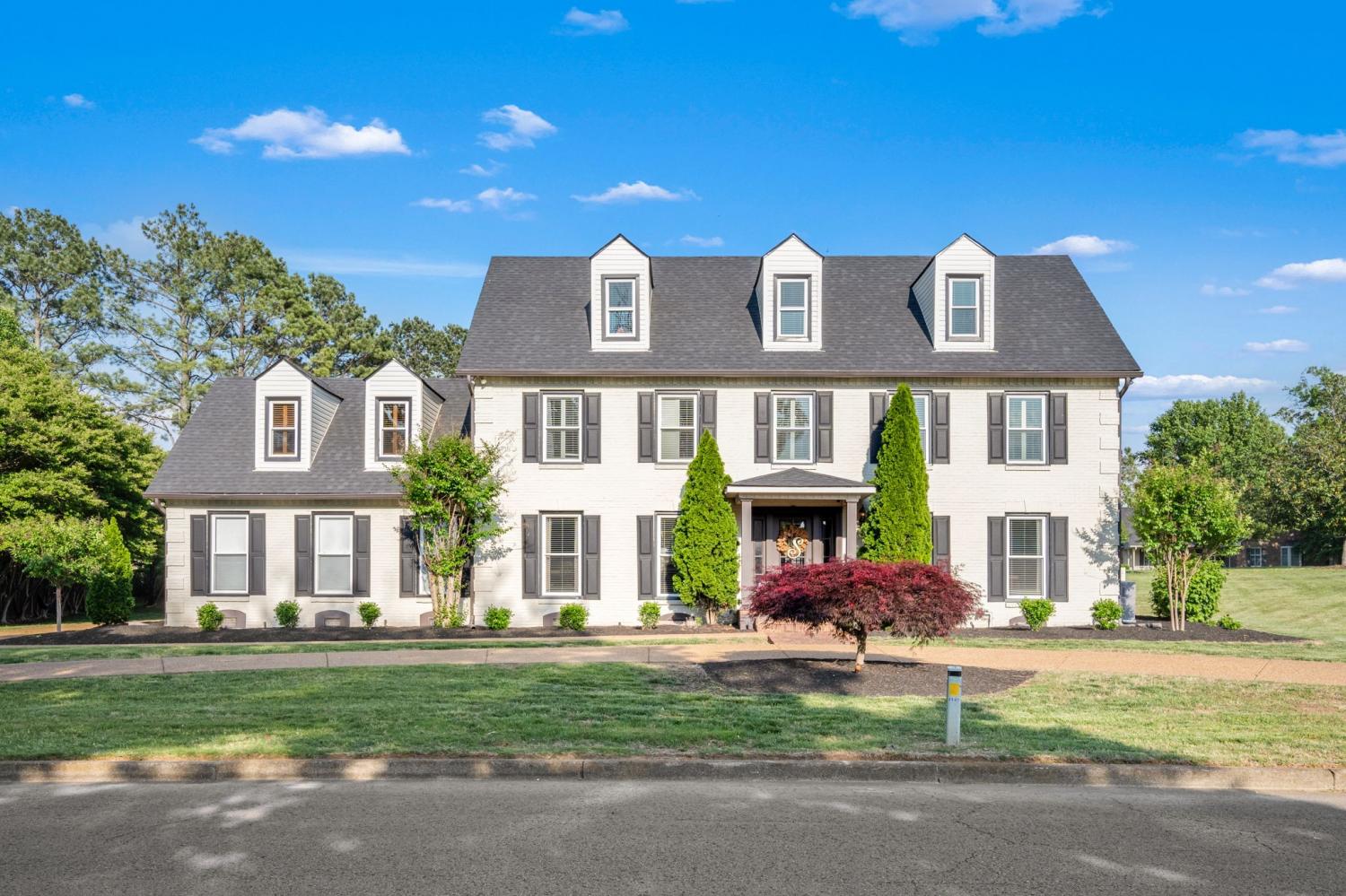 2520 Shannon Dr TN 37129 For Sale - 
