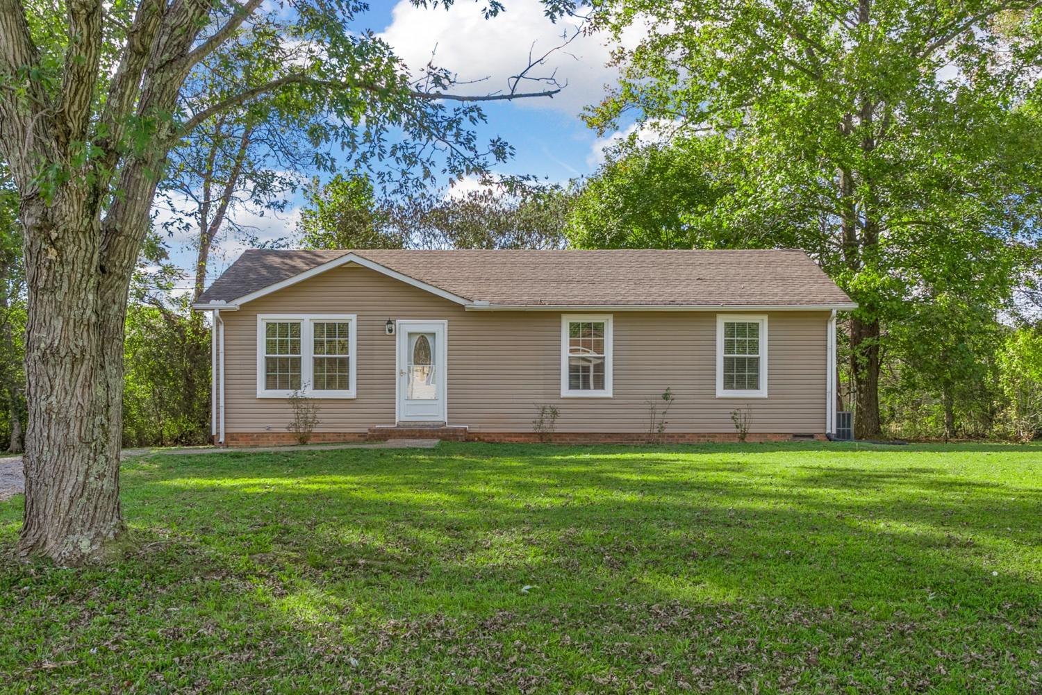 585-Caskey-Dr For Sale
