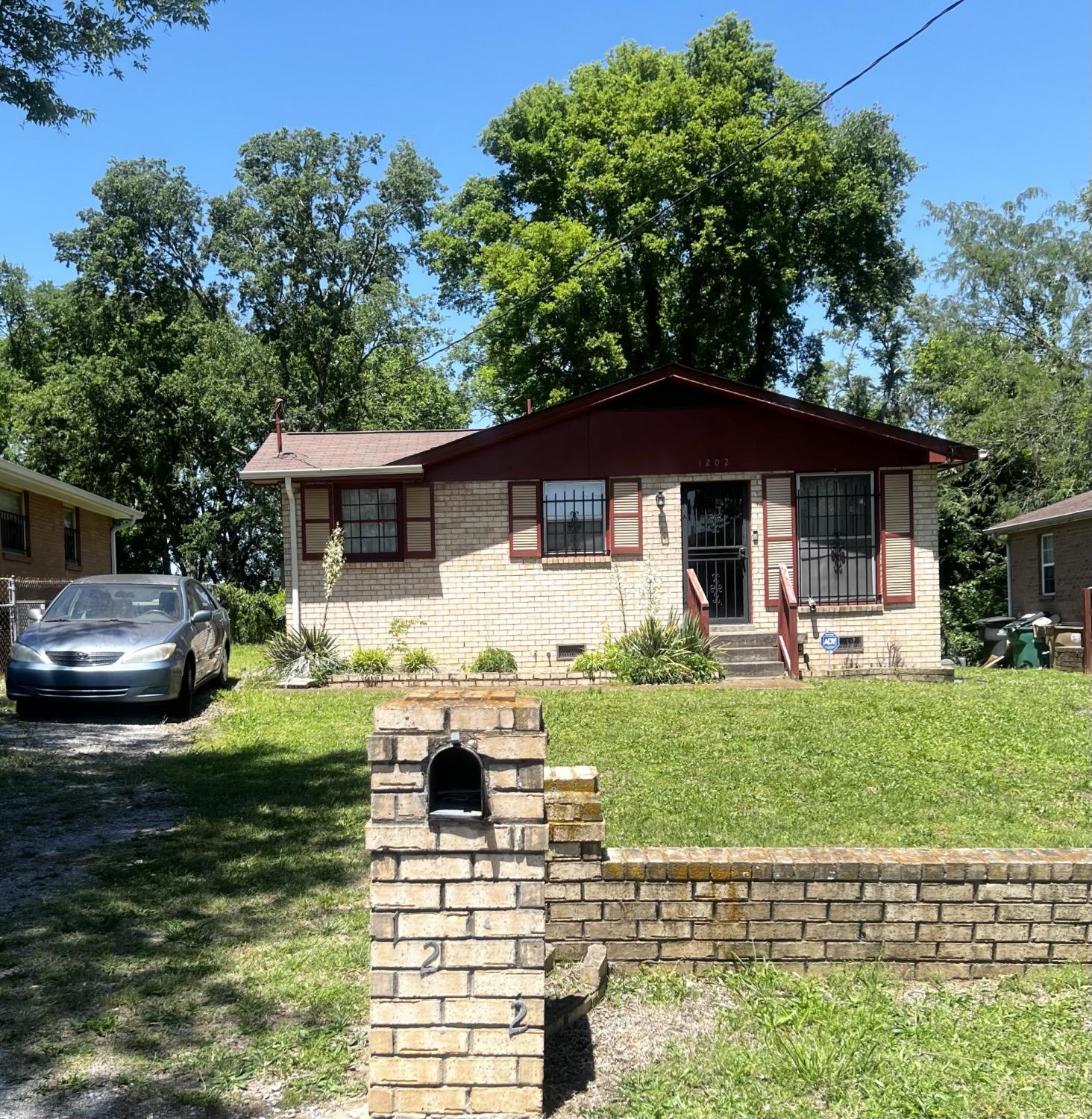 1202-Walsh-St For Sale