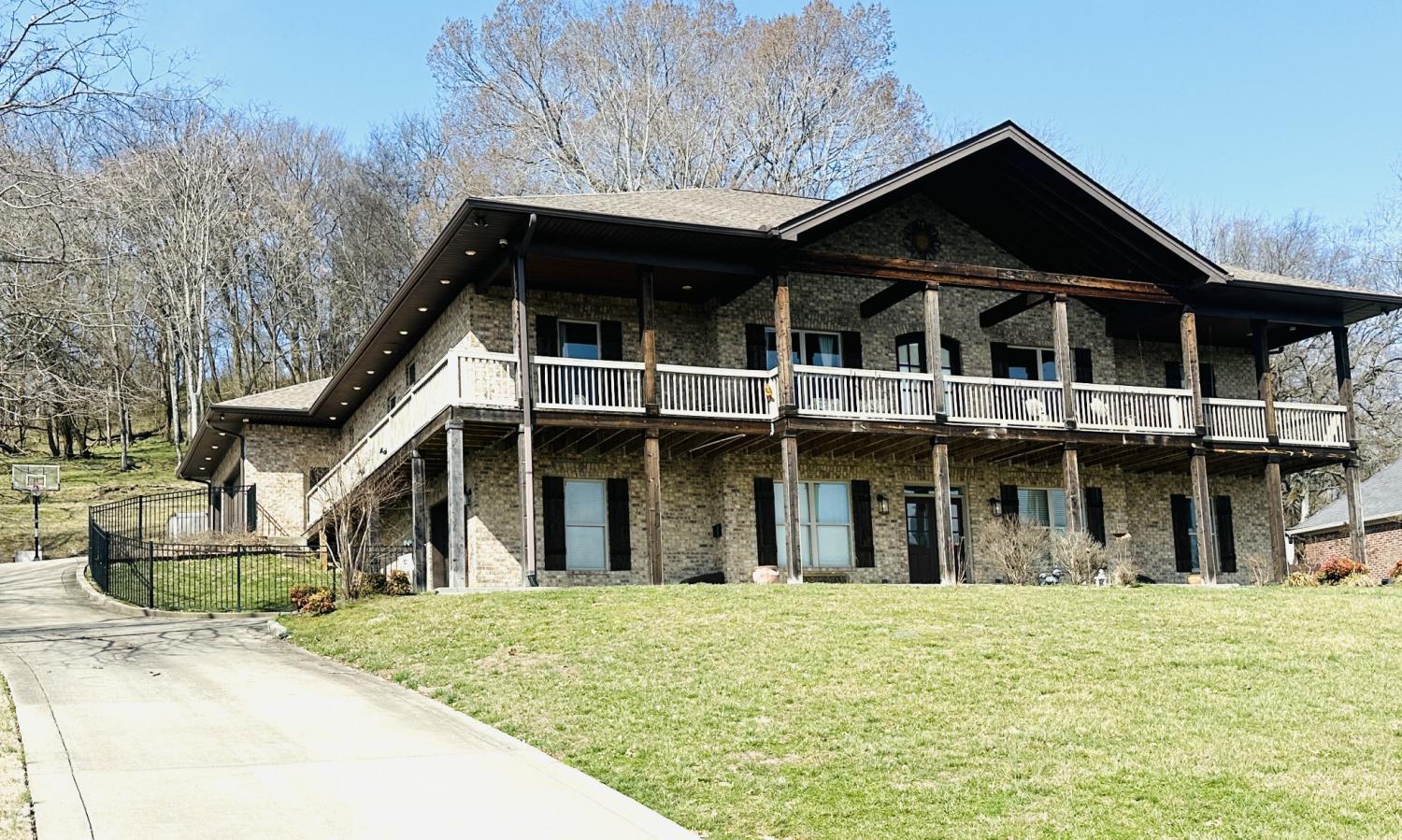 1715-Oak-Trail-Dr For Sale