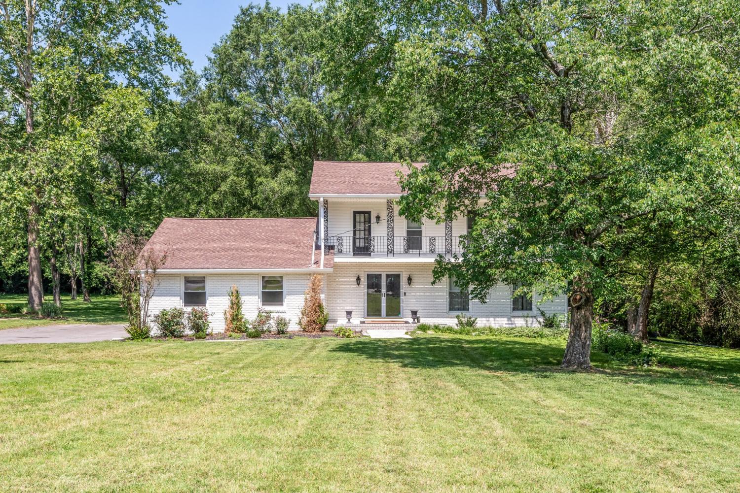 1303-General-MacArthur-Dr For Sale