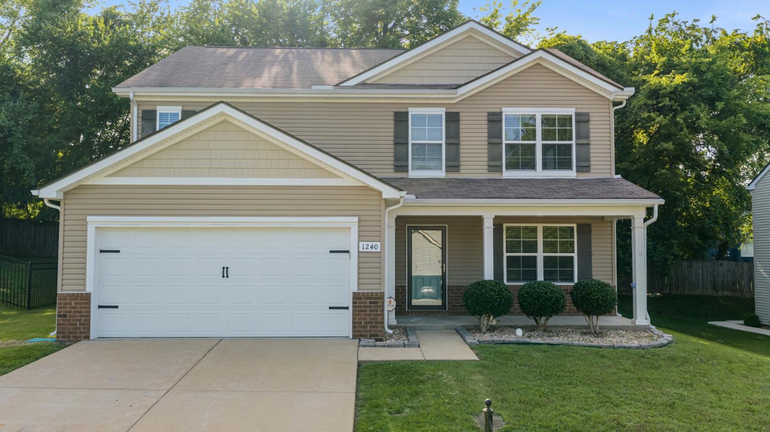 1240-Oxford-Village-Cv For Sale