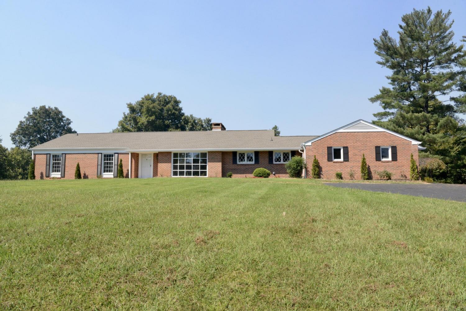 903-Edgewater-Street For Sale