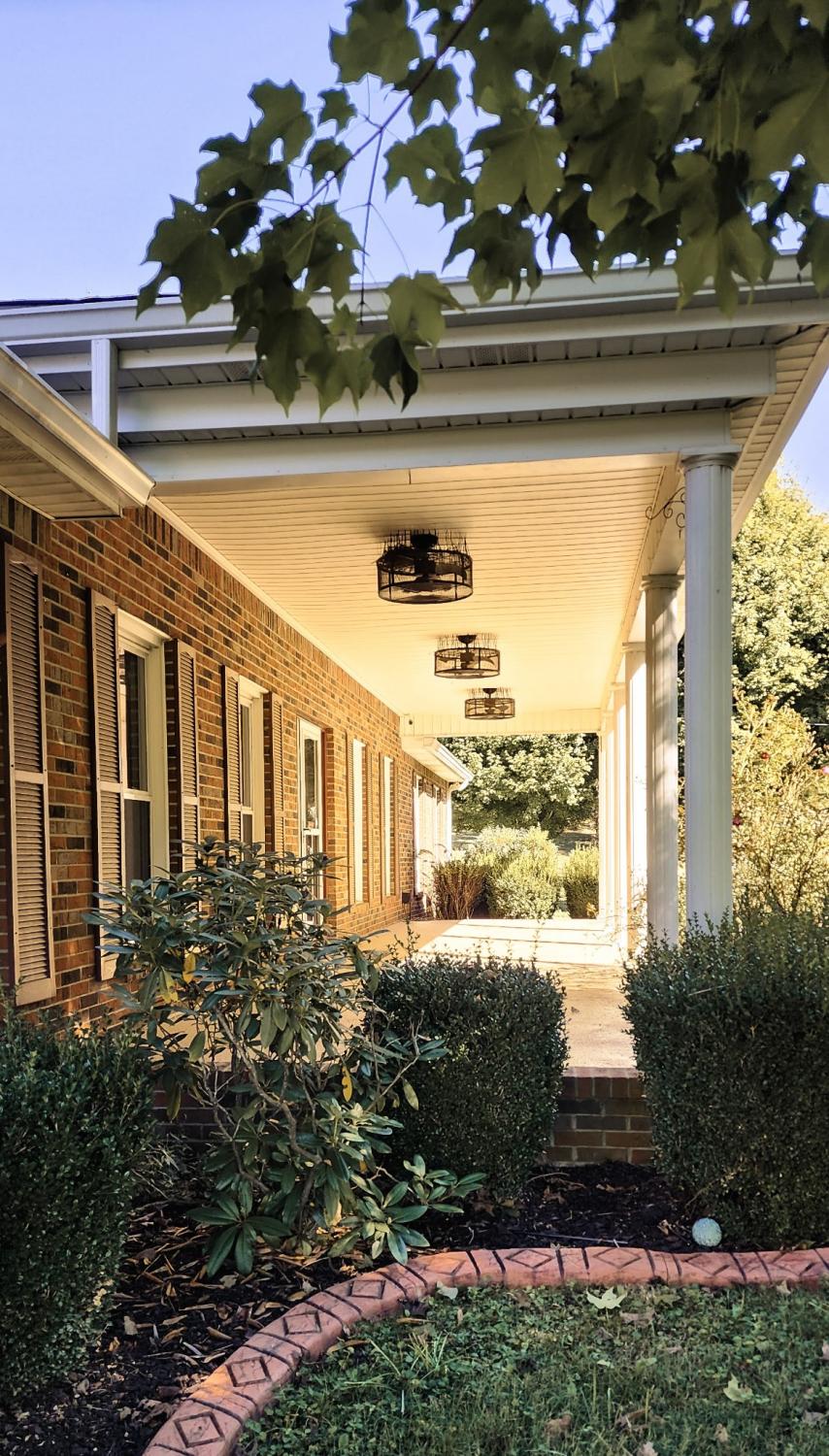 401-Lakeside-Dr For Sale