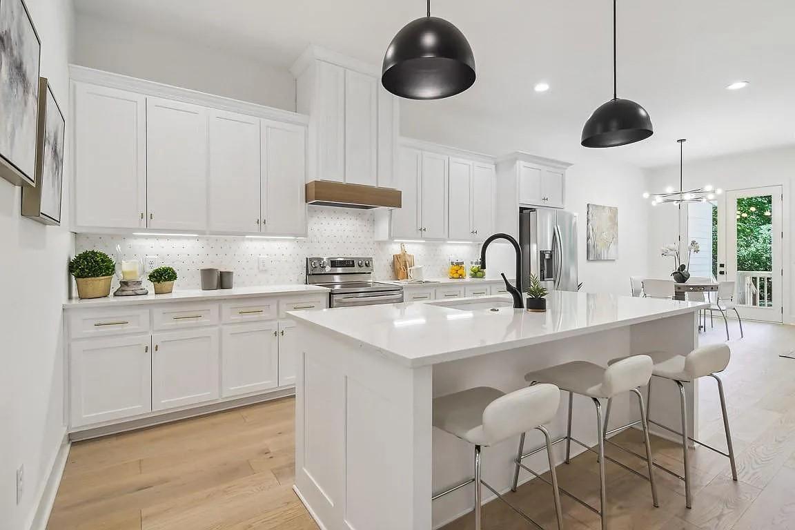 212B-Jennings-Ave For Sale