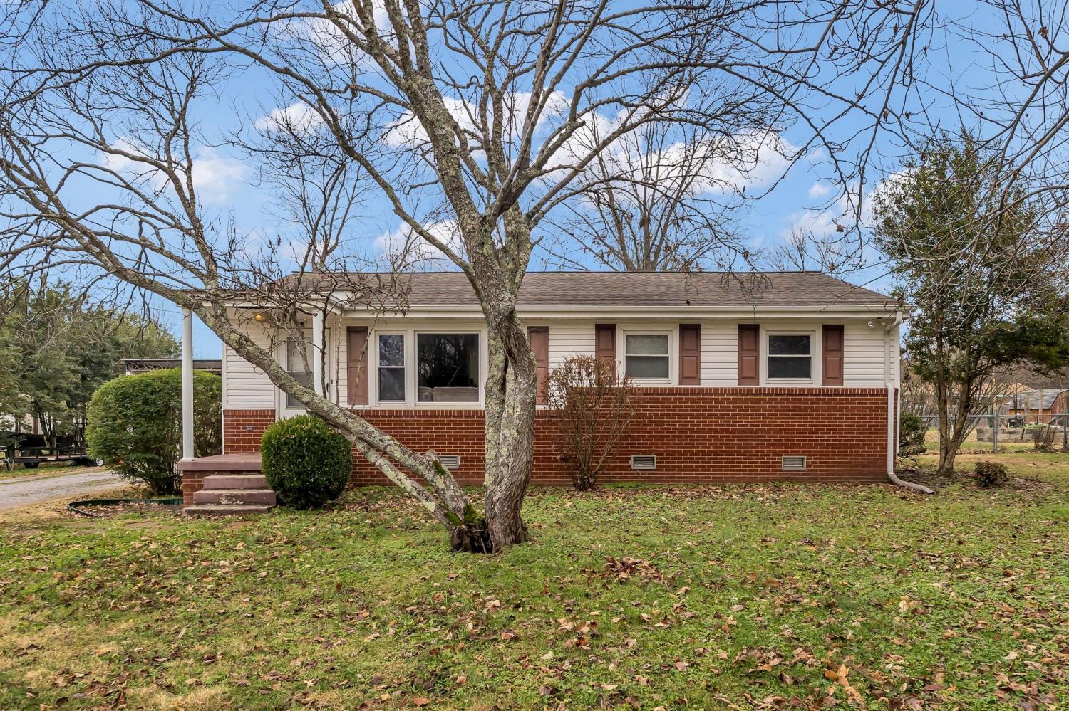 104-Lynn-Ave For Sale