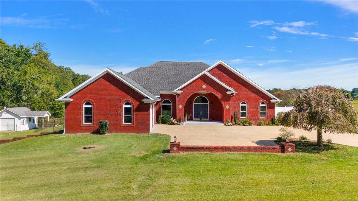 140-Tyler-Ct--W For Sale