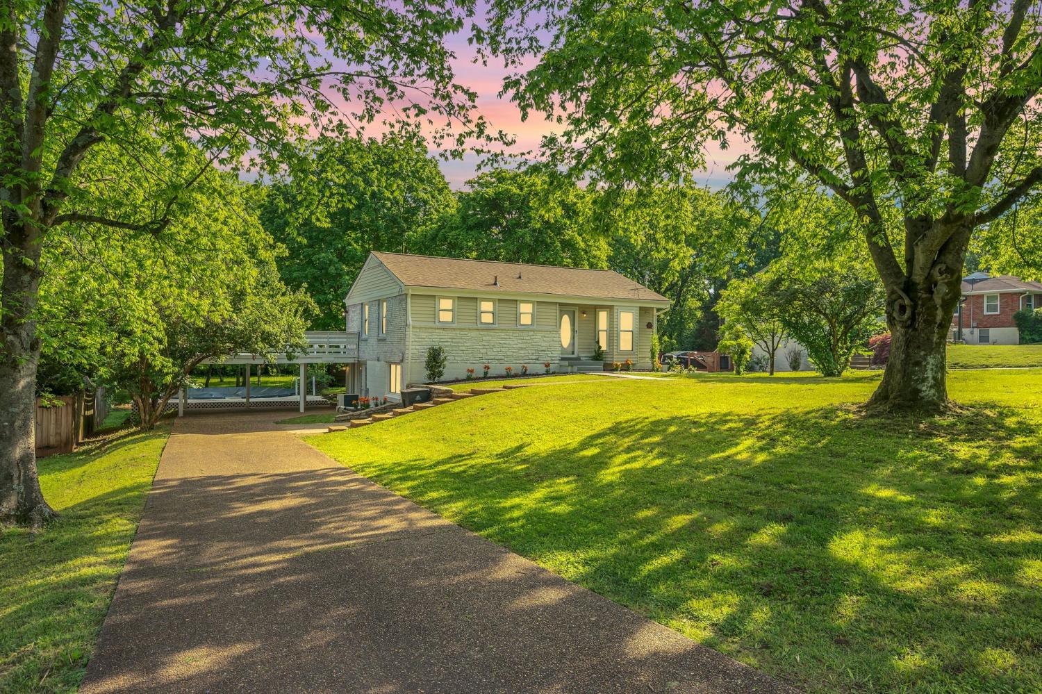 828-Lemont-Dr For Sale