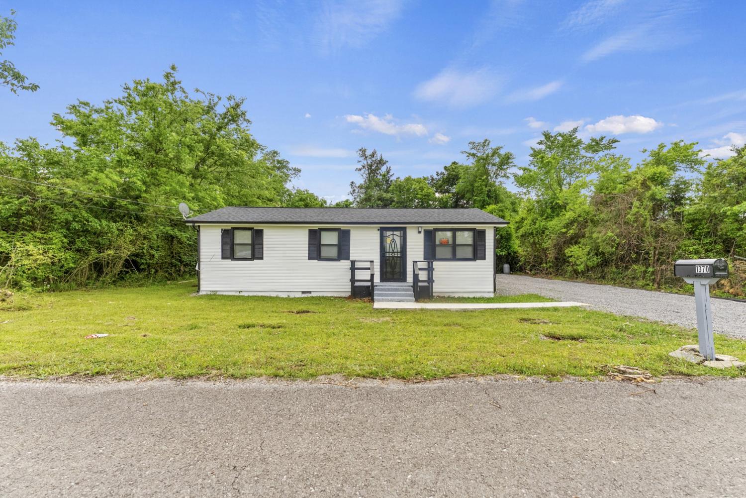 1370-Daniels-St For Sale