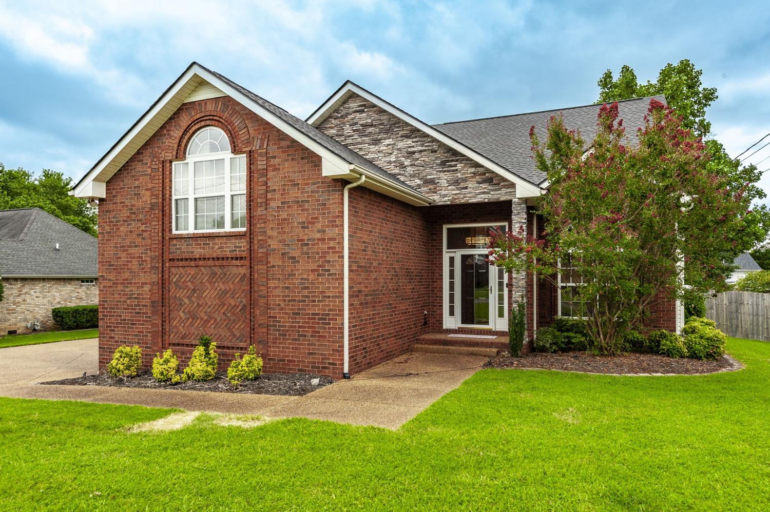 117-Waterford-Way For Sale