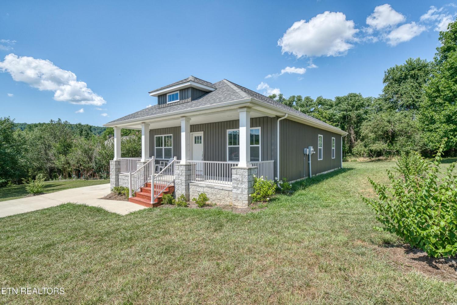 177-Hidden-River-Avenue-Ave For Sale