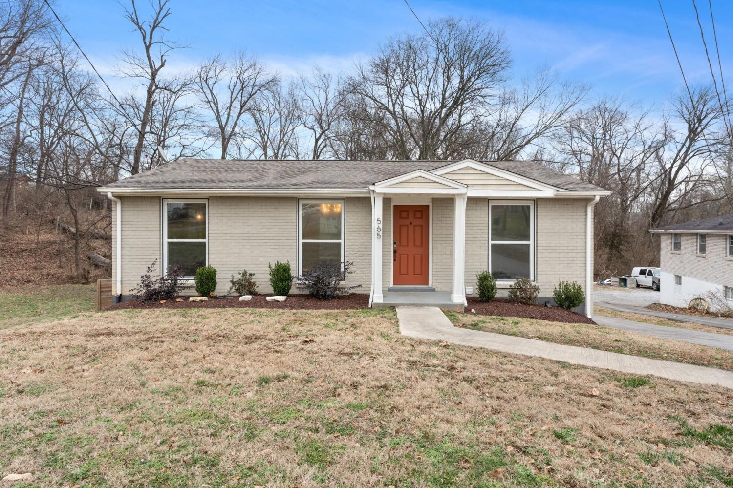 565-Lockwood-Ct For Sale