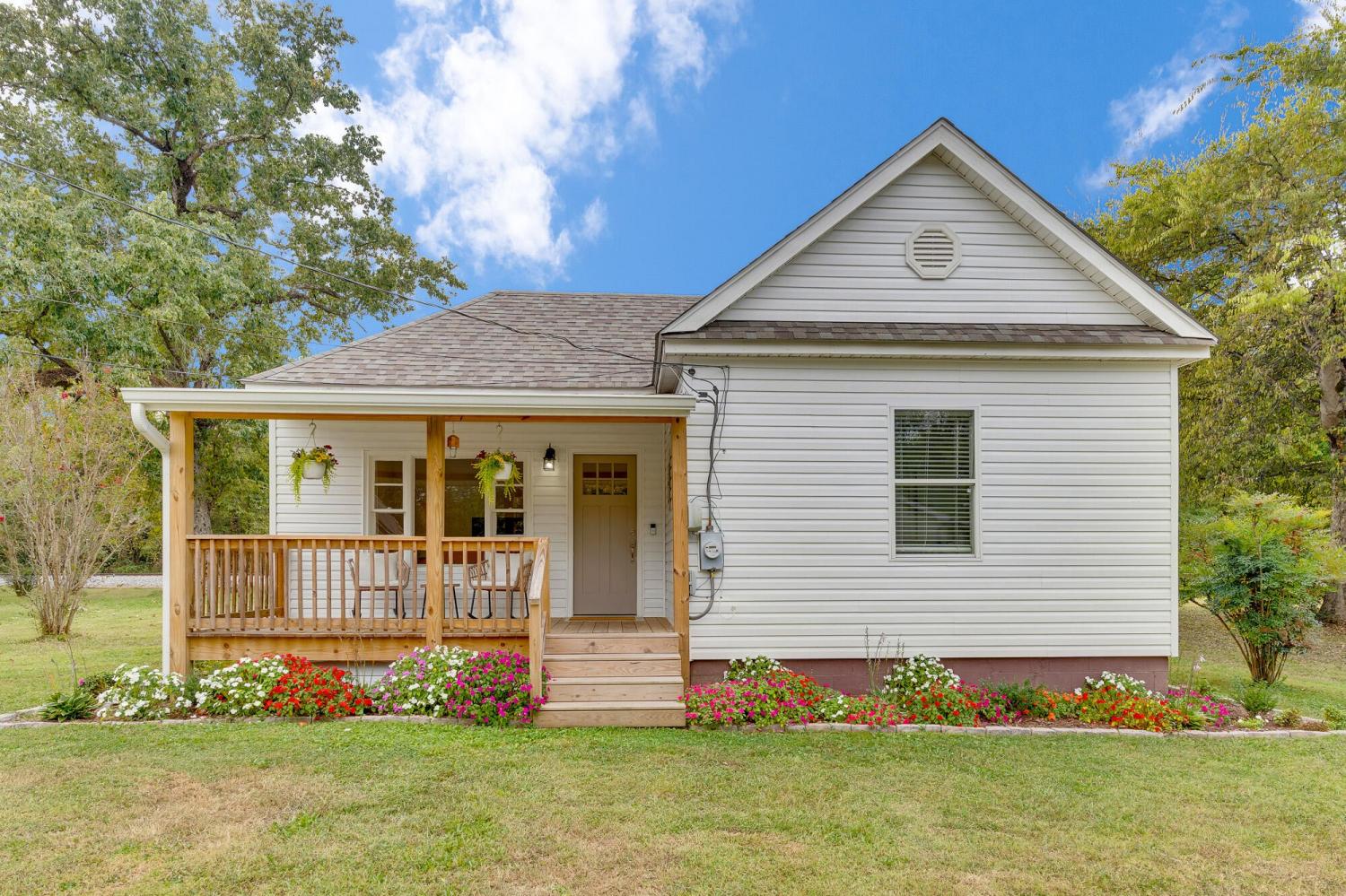 406-E-16th-Street For Sale