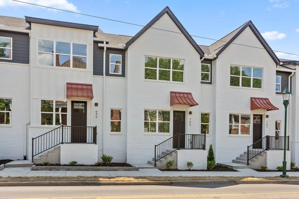 811-Bespoke-Way For Sale