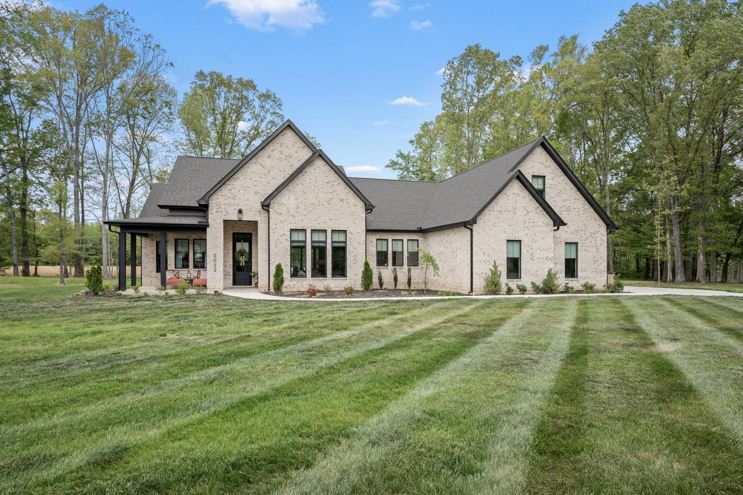 2022-COUNTRY-CLUB-DRIVE For Sale