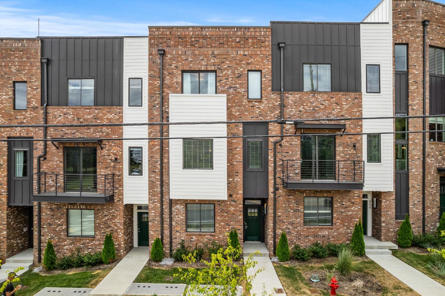 500-W-Trinity-Ln For Sale