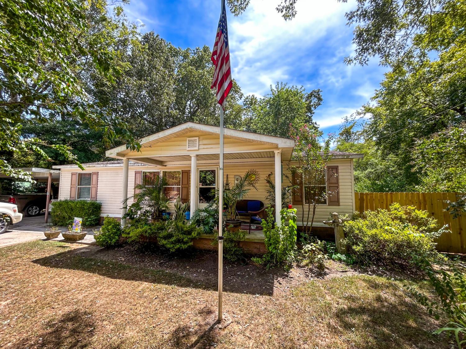 29832-Broad-St For Sale