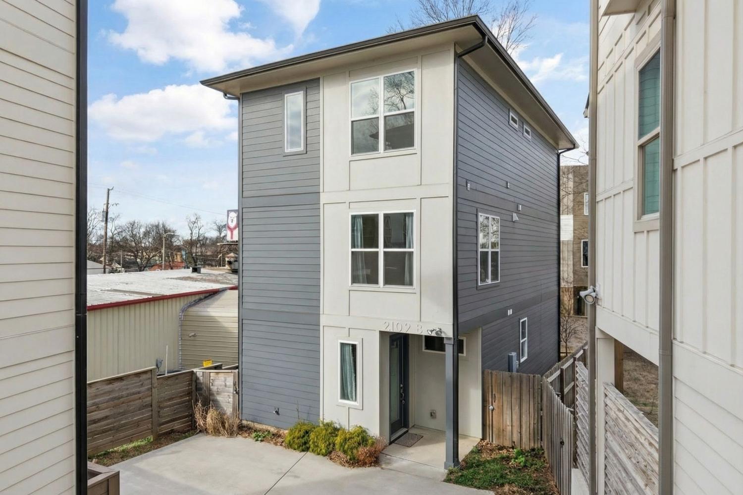 2109-23rd-Ave--N For Sale