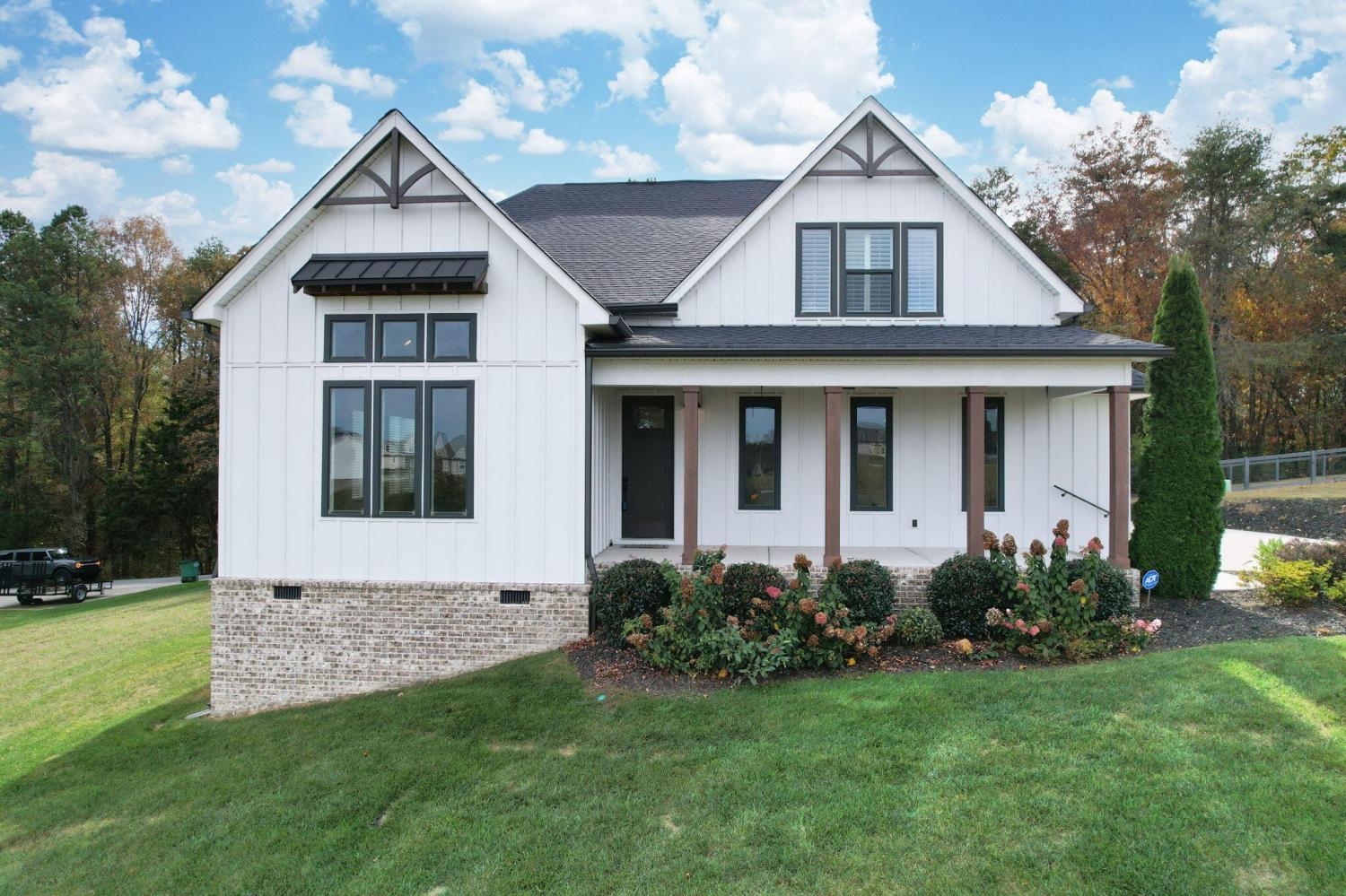 7407-Pond-View For Sale