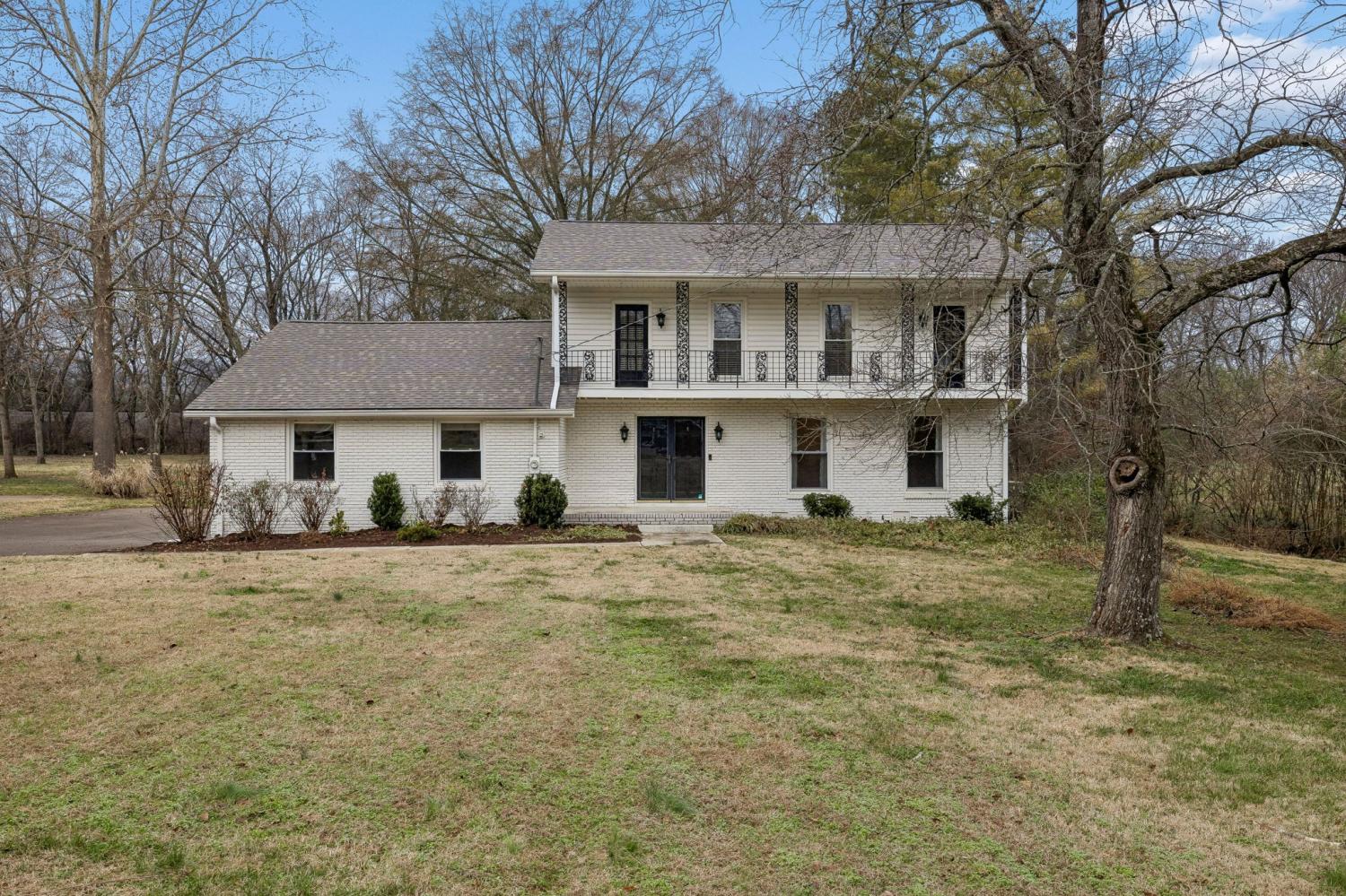 1303-General-MacArthur-Dr For Sale