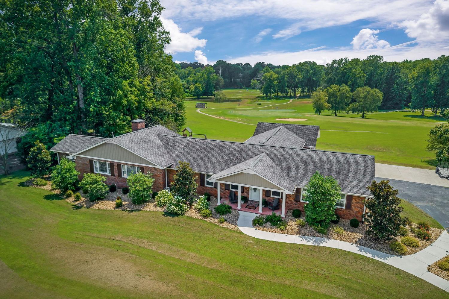 760-Lakeland-Dr For Sale