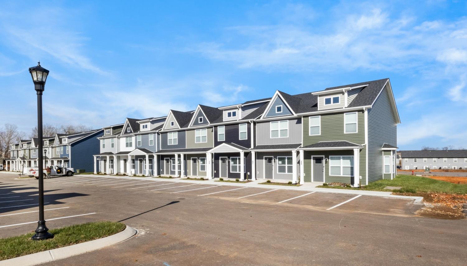 325-Front-Ridge-Circle For Sale