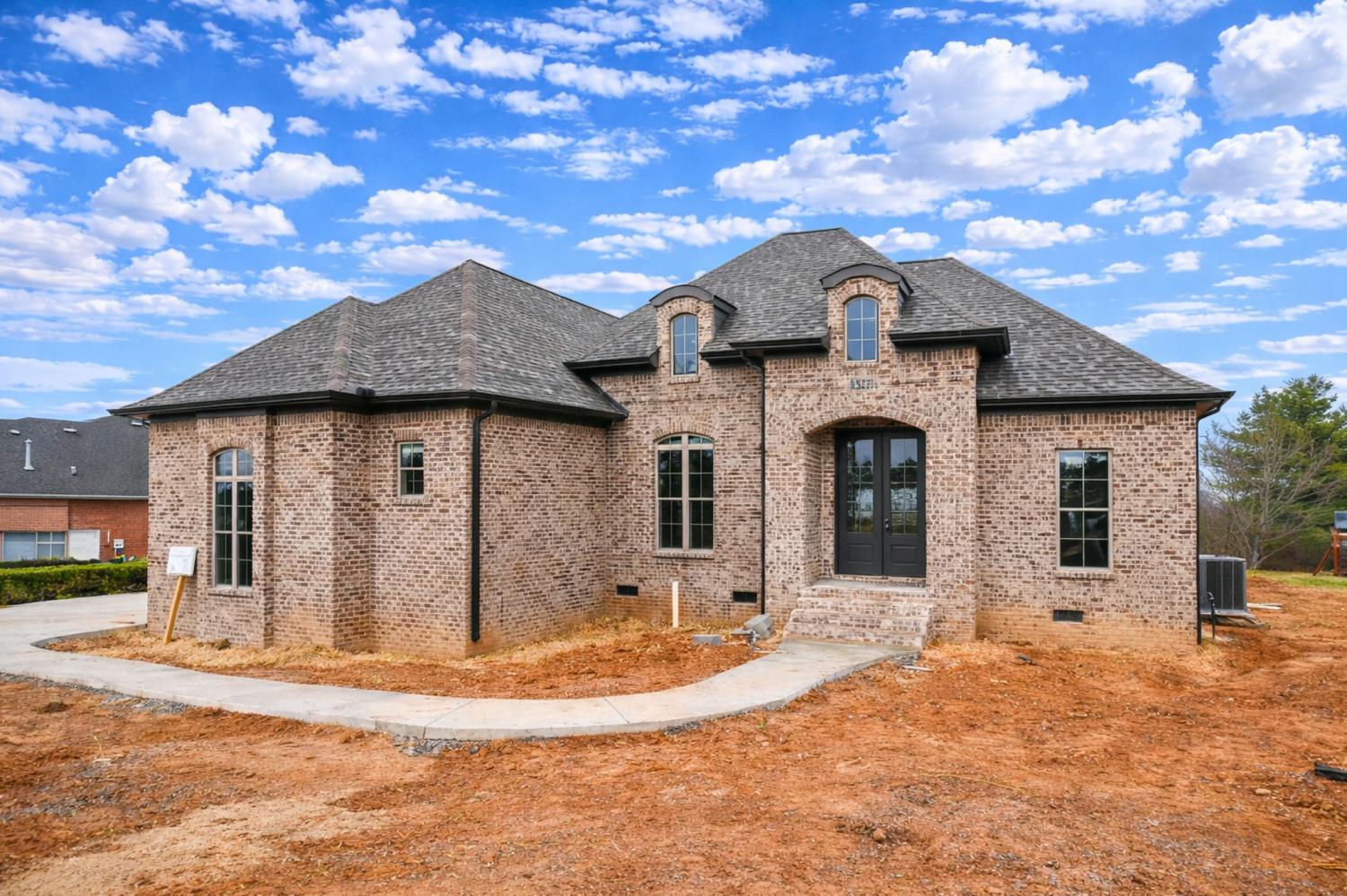 1327 Mallard Dr TN 37174 For Sale - 