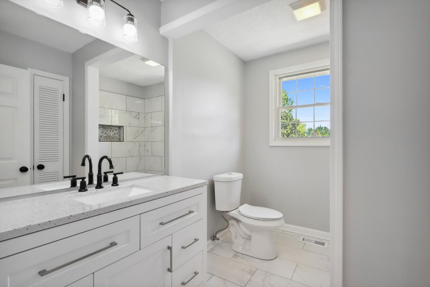 313-Red-Coat-Run For Sale