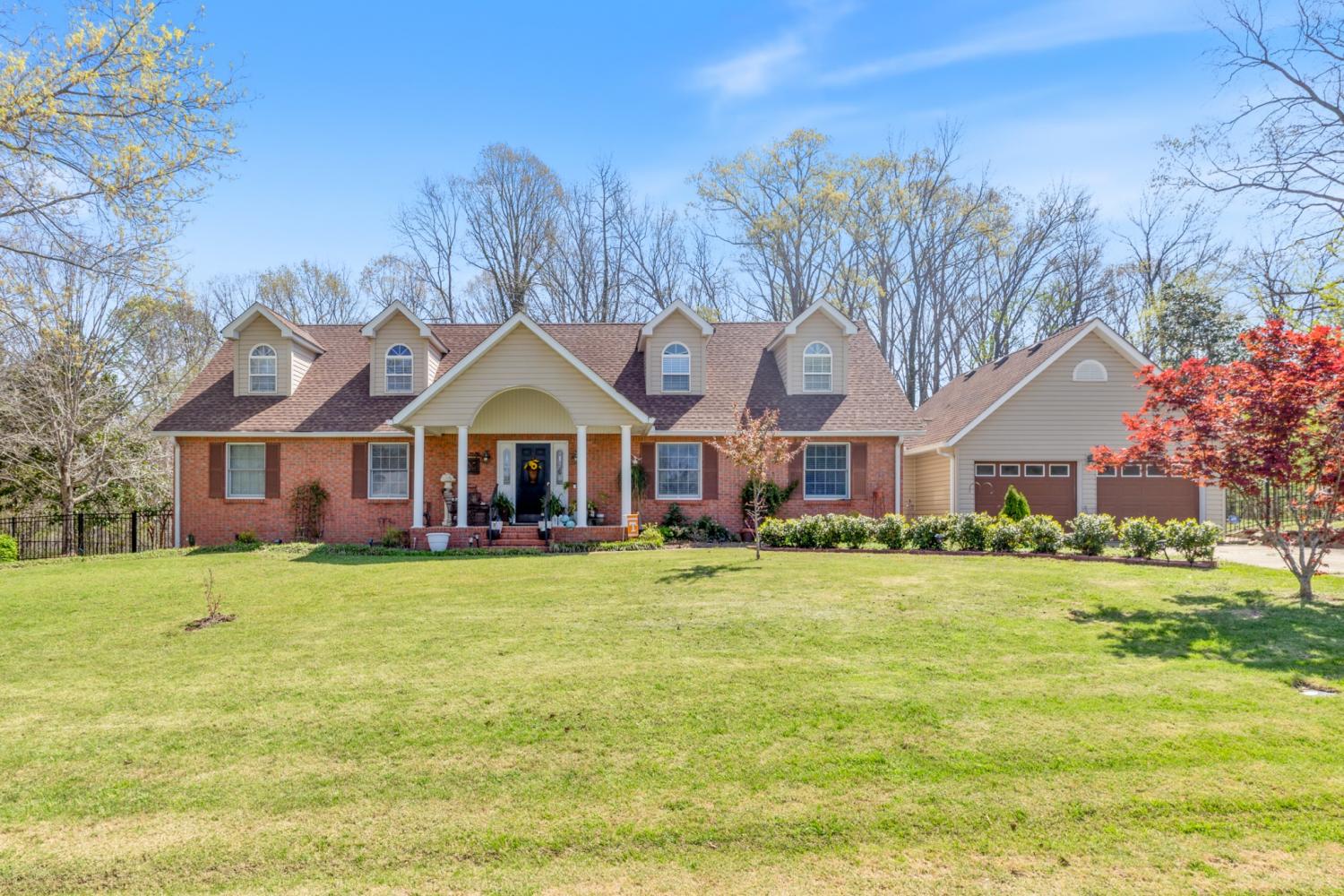 115-Stewart-Ln For Sale