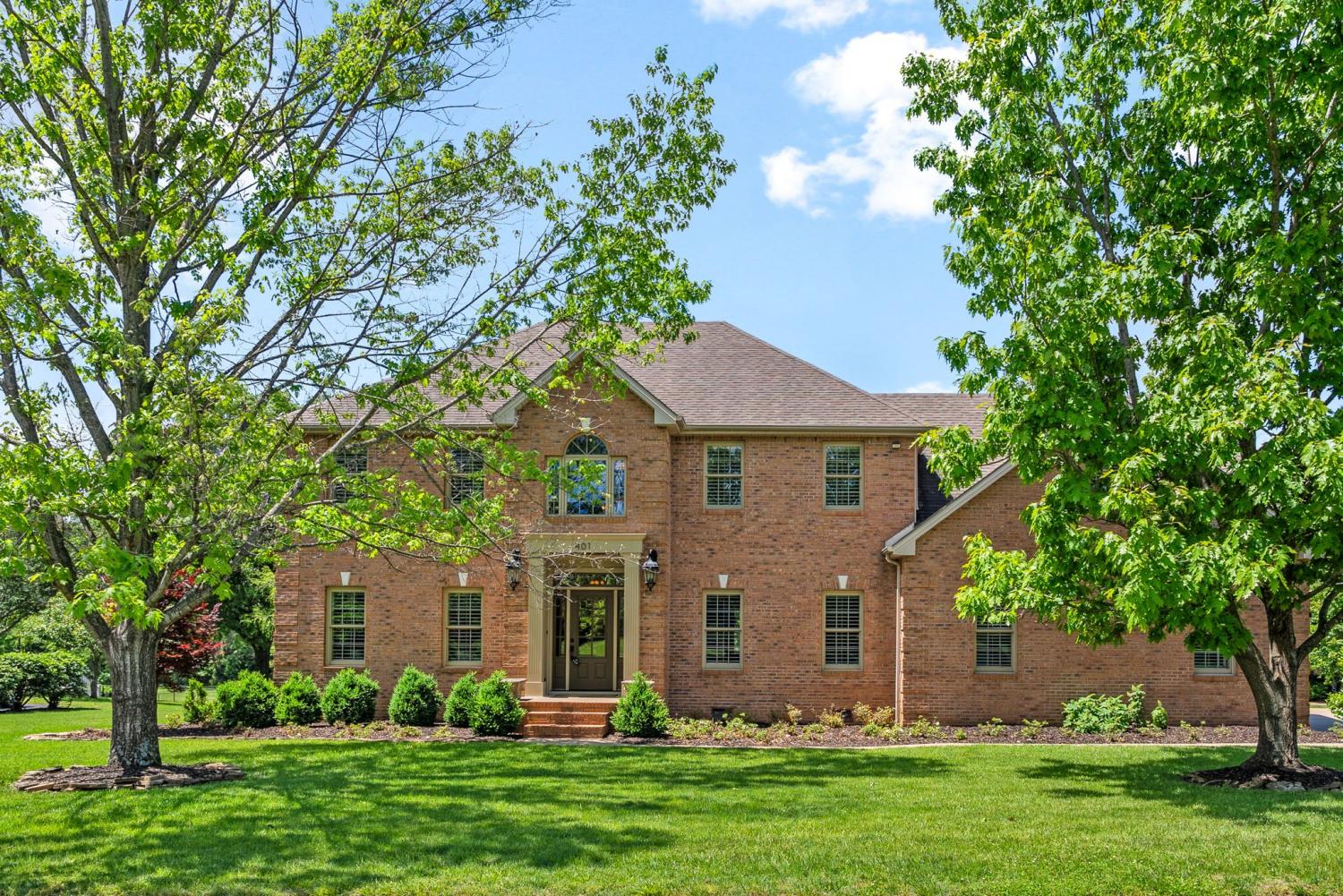 401-Cromwell-Place For Sale