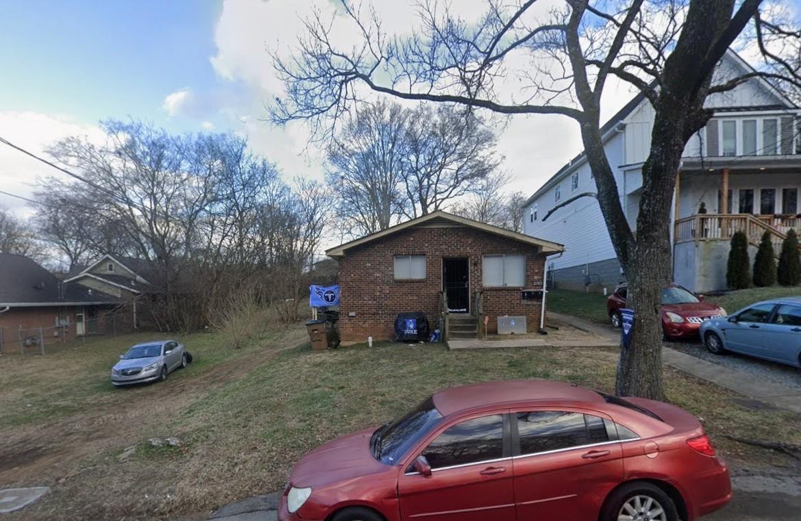 1038-44th-Ave--N For Sale