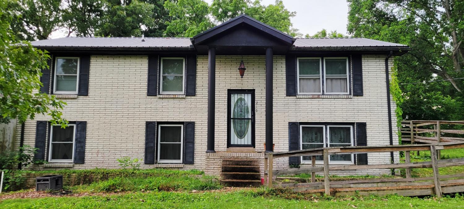 216-Park-Circle-Dr--W For Sale