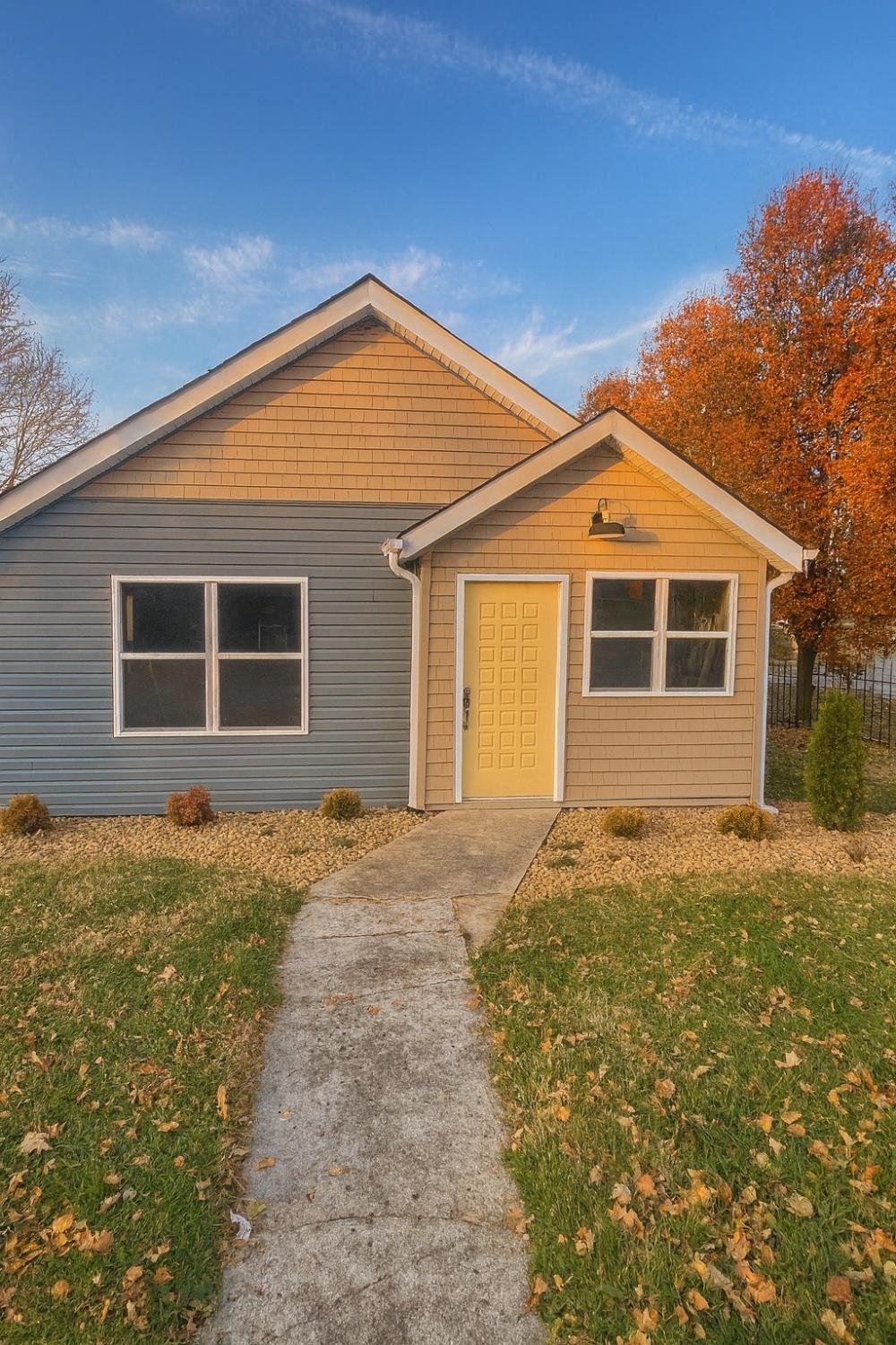 210-Hill-St--N For Sale