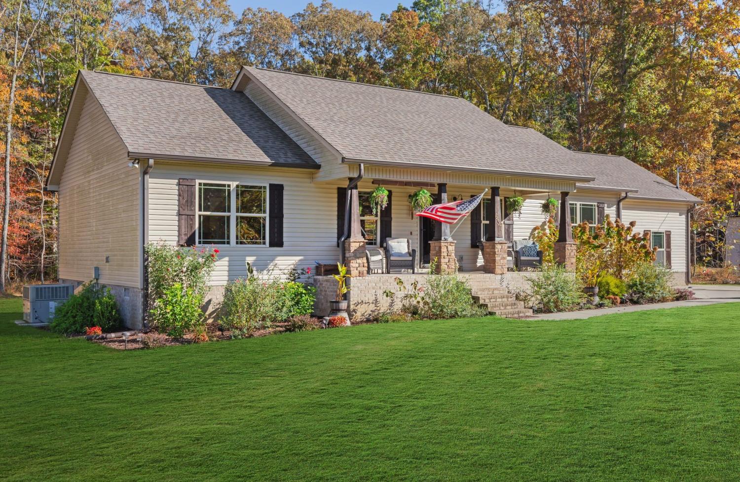 637-N-Ballard-Rd For Sale