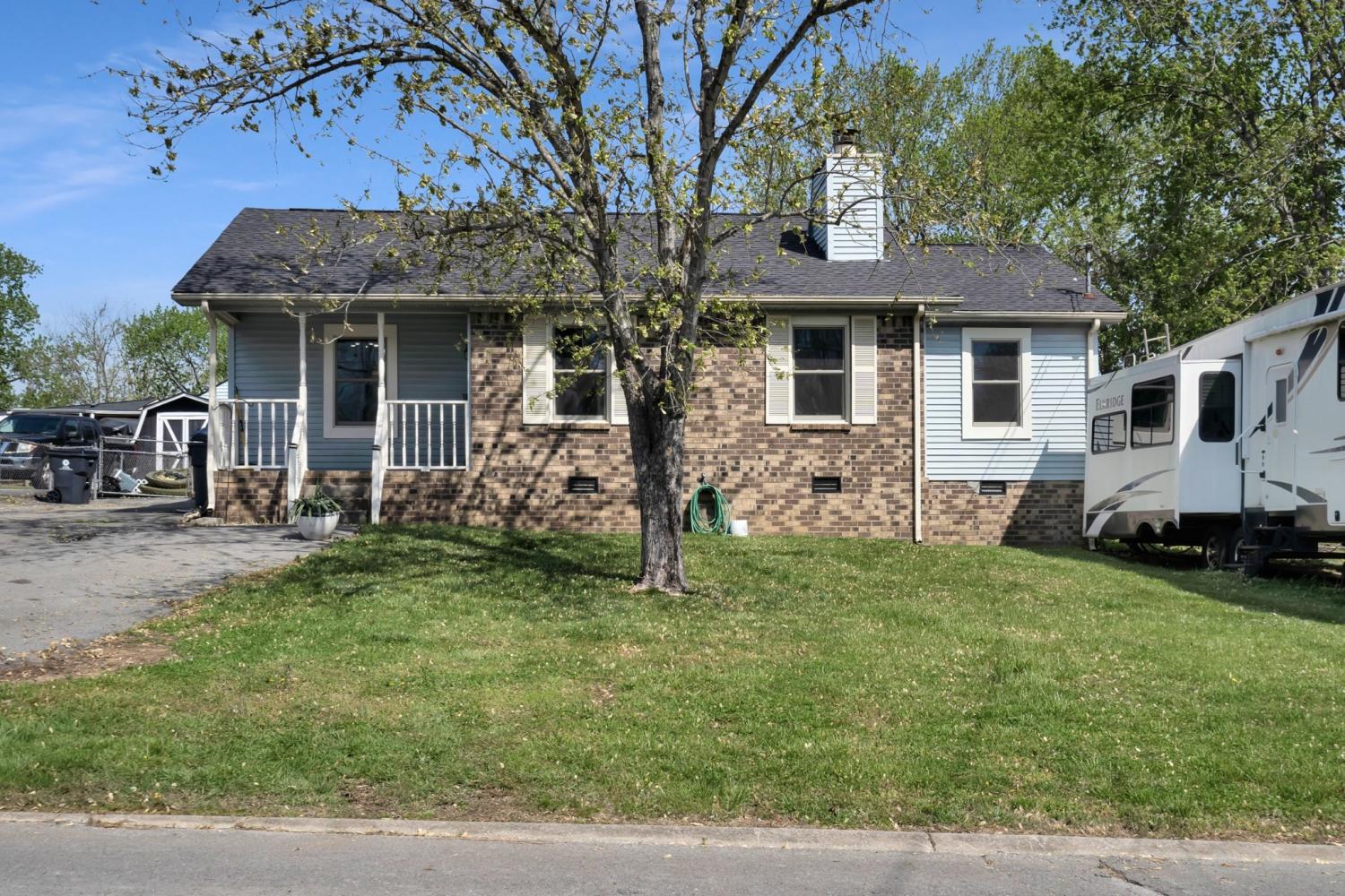 606-Blake-Moore-Dr For Sale