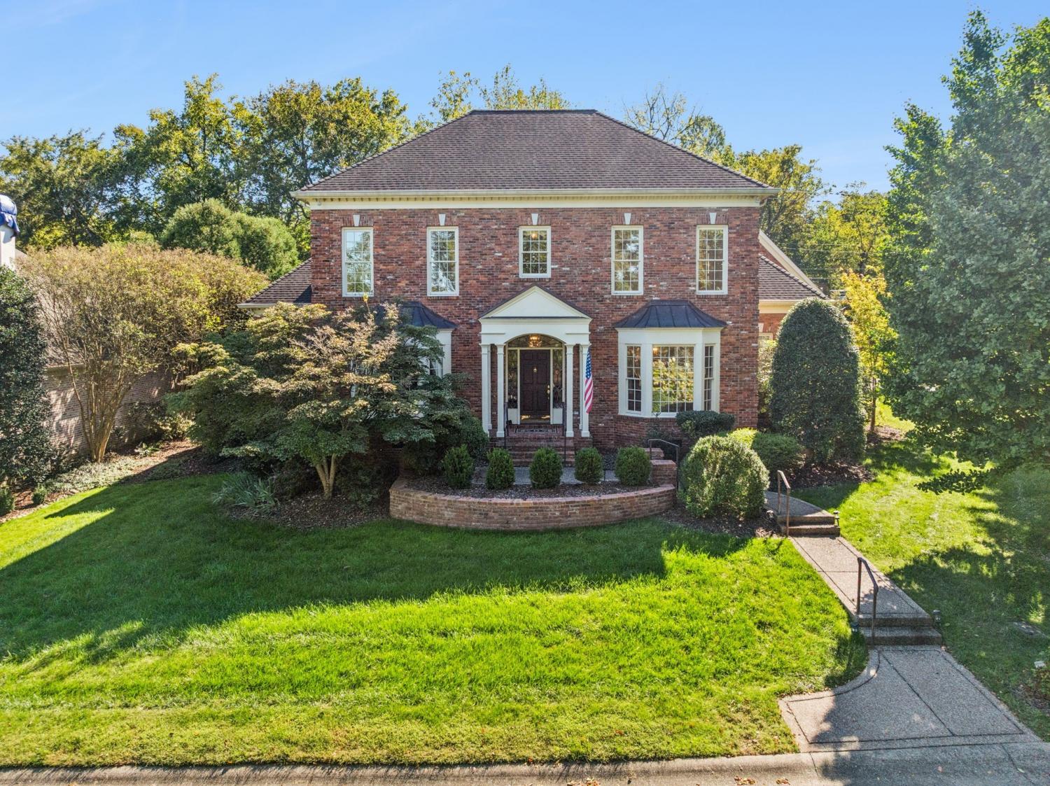 10-Old-Club-Ct For Sale