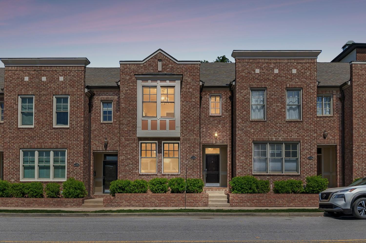 718-4th-Ave--N For Sale