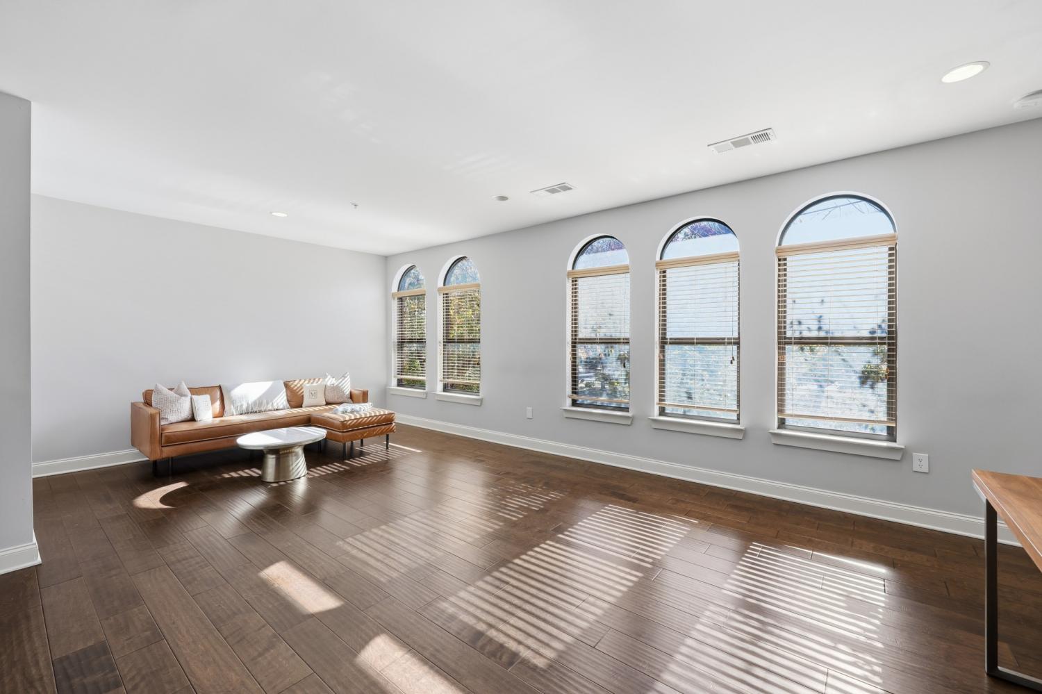 702-Wedgewood-Park For Sale