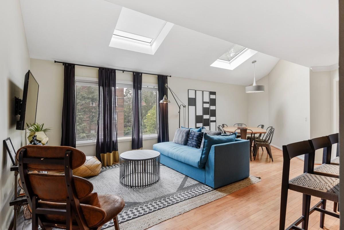 2110-Portland-Ave For Sale