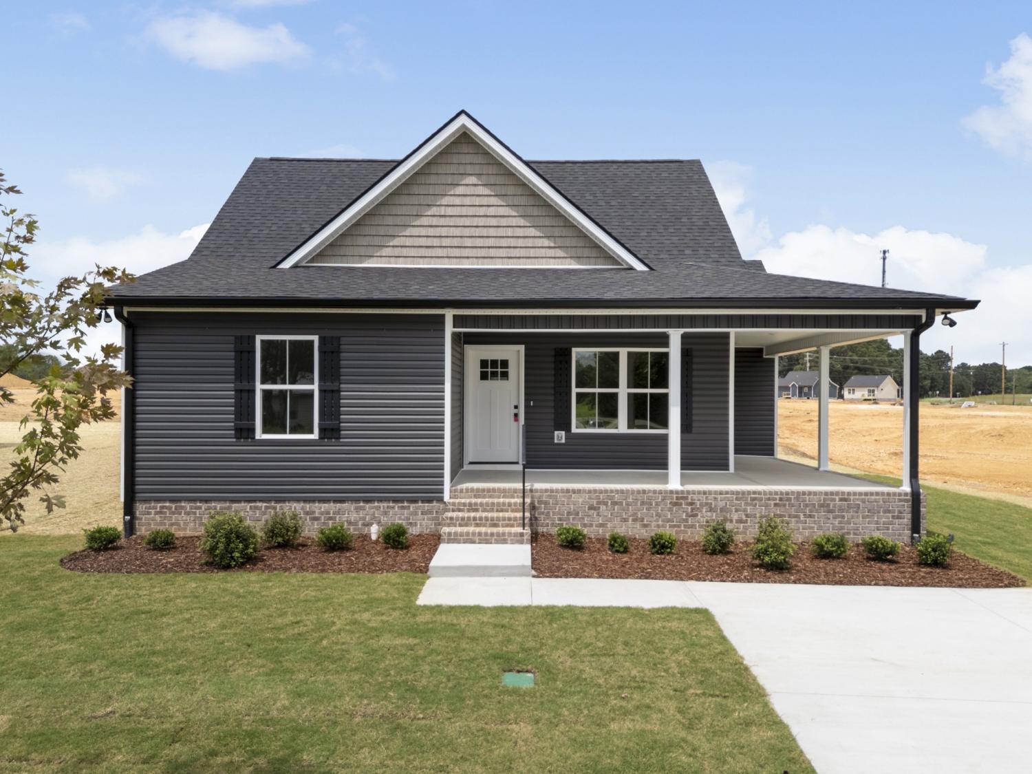 955-Wilkie-St-N For Sale