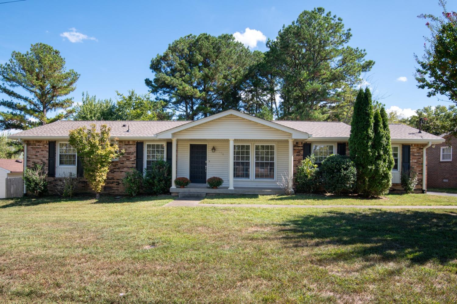 208-Crestmont-Dr For Sale